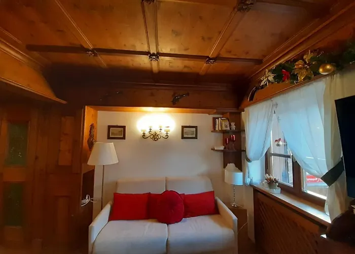 アパート Casa Elegante サン・ヴィート・ディ・カドーレ